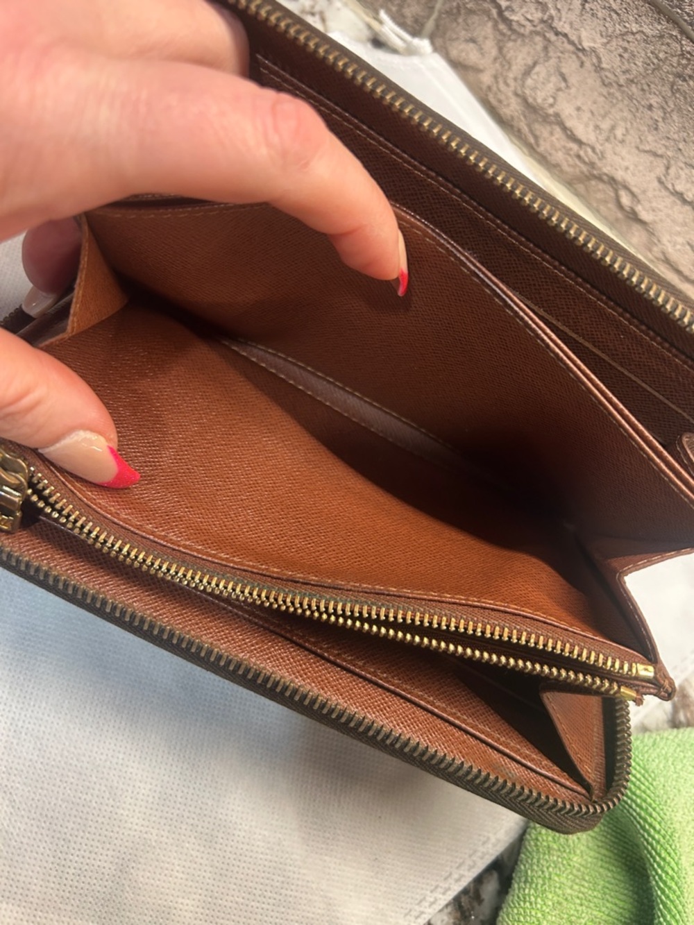 Louis Vuitton Black/Brown Monogram Zip-Around Wallet - Picture 11 of 14